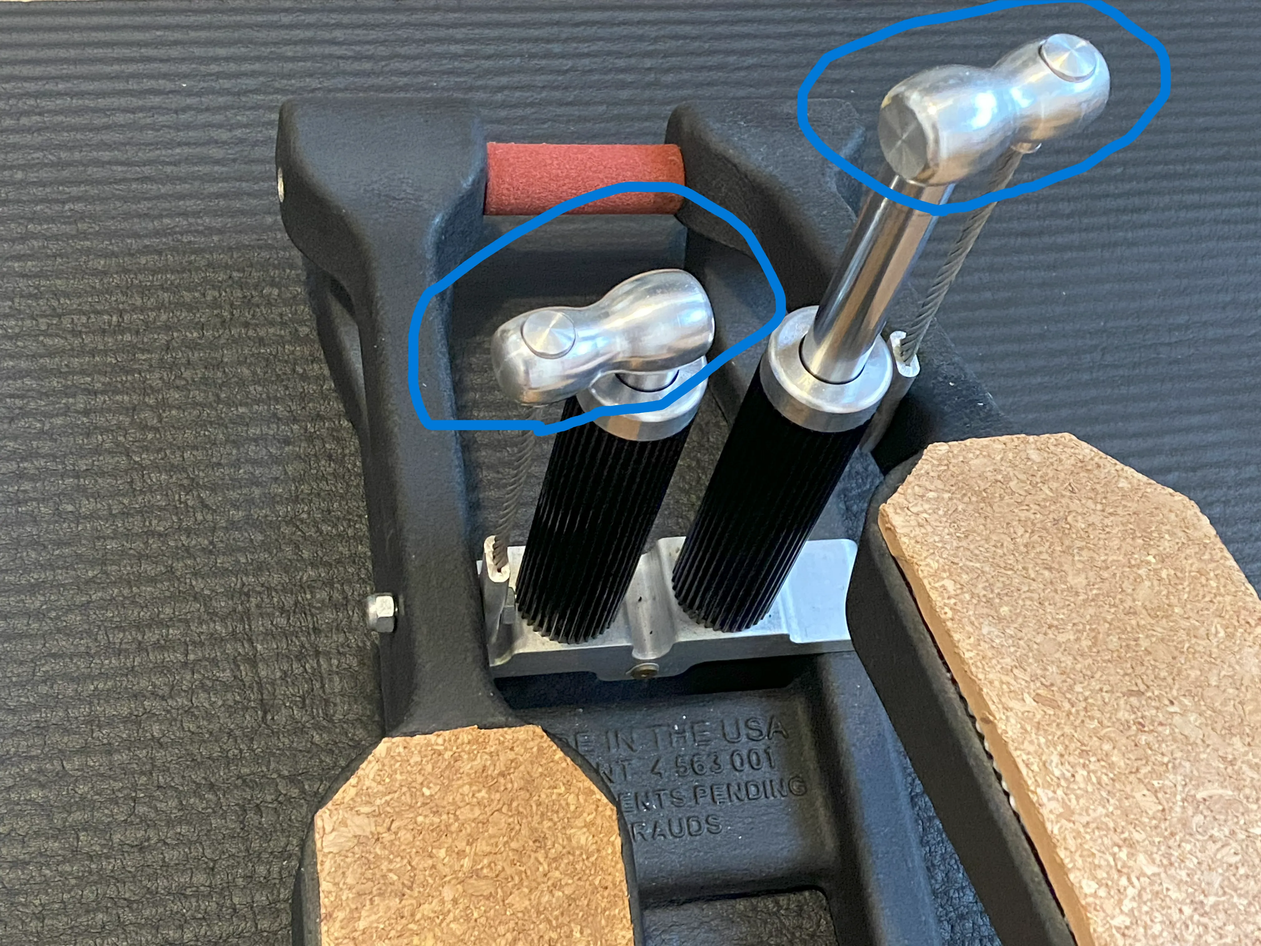 黒ずみを拭いて潤滑油をさす